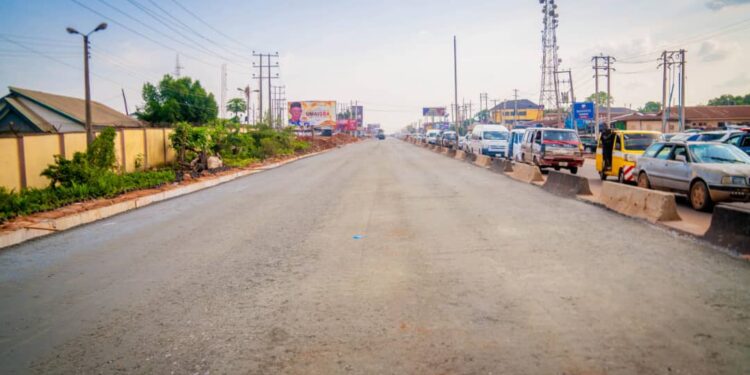 Bola Ahmed Tinubu, Monday Okpebholo Hailed as Sapele Road Repairs Bring Relief to Businesses in Benin City