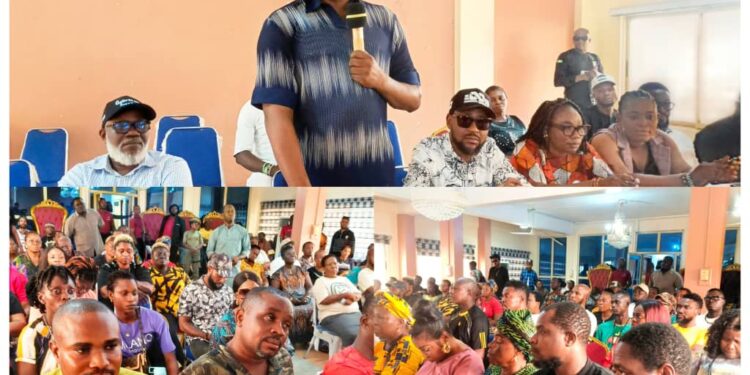 Peace Restored as Iduseri Engages Oba Market Hamburger Traders Over Alleged Shop Takeover