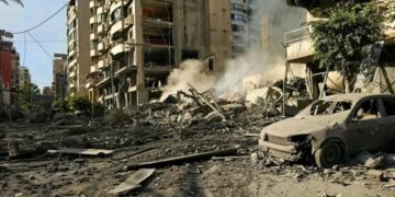 “Iranian Missile Barrage Forces Israelis into Shelters as Air Raid Sirens Echo Nationwide”