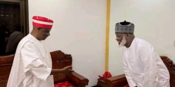 “Kwankwaso Meets Ex-Kano Deputy Governor Gawuna After APC Exit, Signalling Major Political Realignment Ahead of 2027”