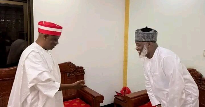 “Kwankwaso Meets Ex-Kano Deputy Governor Gawuna After APC Exit, Signalling Major Political Realignment Ahead of 2027”