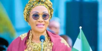 “First Lady Remi Tinubu Expands Menstrual Health Advocacy with 10,000 Sanitary Pads Donation to Kogi Schoolgirls”