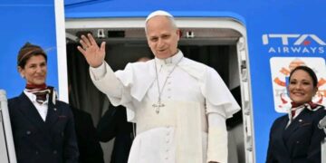 “Pope Leo XIV Begins Landmark African Tour Amid Political Controversy Linked to Trump Remarks”