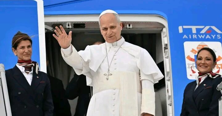 “Pope Leo XIV Begins Landmark African Tour Amid Political Controversy Linked to Trump Remarks”