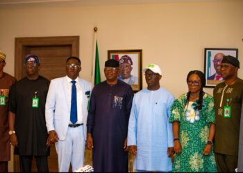 Okpebholo Seeks Stronger Federal Alliance on Water Projects, Moves to Tackle Vandalism in Edo
