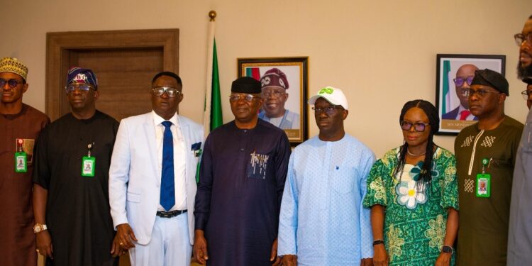 Okpebholo Seeks Stronger Federal Alliance on Water Projects, Moves to Tackle Vandalism in Edo