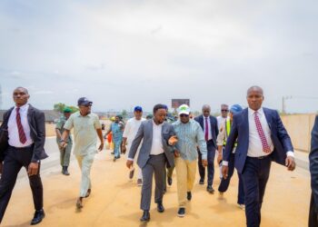 Okpebholo Inspects Ikpoba Hill Flyover, Residents Applaud Progress