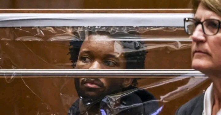 “Thai Airport Crackdown: Teen Arrested with 30 Endangered Tortoises in Wildlife Smuggling Bust”