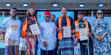 “Thai Airport Crackdown: Teen Arrested with 30 Endangered Tortoises in Wildlife Smuggling Bust”