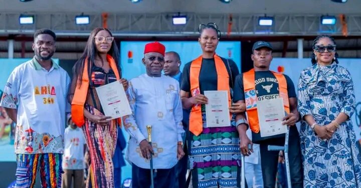 “Thai Airport Crackdown: Teen Arrested with 30 Endangered Tortoises in Wildlife Smuggling Bust”