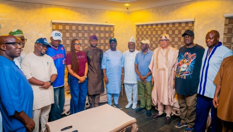 Okpebholo, Oshiomhole, APC Leaders Visit Edo Deputy Gov Over Mother’s Death