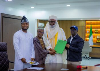 Gov Okpebholo Receives 2025 Hajj Report, Urges Early Planning as 2026 Pilgrim Numbers Drop