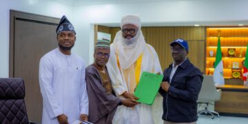Gov Okpebholo Receives 2025 Hajj Report, Urges Early Planning as 2026 Pilgrim Numbers Drop