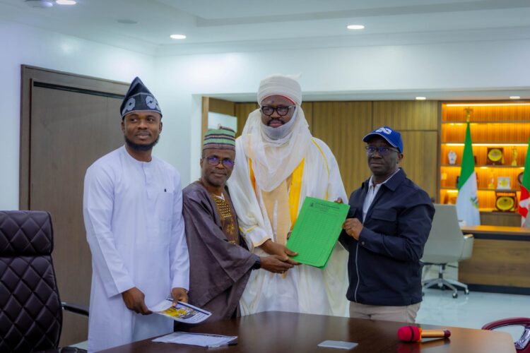 Gov Okpebholo Receives 2025 Hajj Report, Urges Early Planning as 2026 Pilgrim Numbers Drop