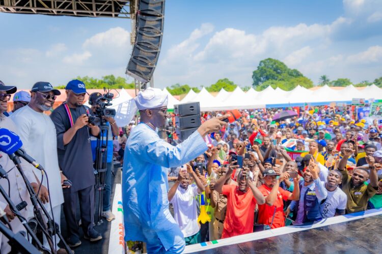 Tinubu’s Reforms Driving Development, Says Okpebholo as Edo Rebuilds Ekpoma Shops, Compensates Fire Victims