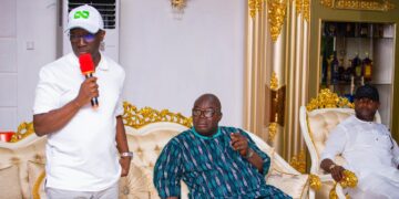 Gov Okpebholo Leads APC Delegation on Condolence Visit to Okao of Ologbo