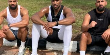 “Anthony Joshua Turns to Boxing Amid Grief After Friends’ Fatal Car Crash Eddie Hearn Reveals”