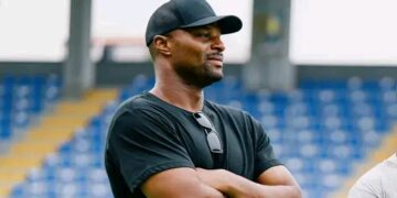 “Anthony Joshua Turns to Boxing Amid Grief After Friends’ Fatal Car Crash Eddie Hearn Reveals”