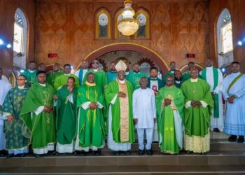 “Catholic Diocese Honours Governor Alex Otti as Abia Moves to Reconstruct Strategic Roads in Aba”