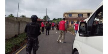 EFCC Operatives Storm Governor Oyebanjiās Polling Unit Amid Vote-Buying Concerns