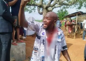 Ekiti 2026 Election Tension: APC and ADC Supporters Clash in Ilawe Ekiti Over Alleged Vote Buying.