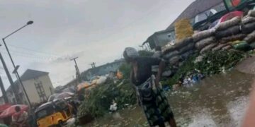 “Oyingbo Market Traders Battle Mounting Waste Crisis as Refuse Threatens Livelihoods and Public Health in Lagos”
