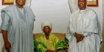 “Kwara 2027: AbdulRazaq Presents APC Governorship Candidate Yakubu Danladi Salihu to Emir of Ilorin for Royal Blessing”