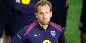 “Barcelona Eyes Harry Kane as Robert Lewandowski’s MLS Exit Sparks Striker Search”
