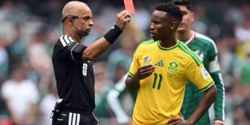 Mexico Beat 9-Man South Africa 2-0 in Chaotic World Cup Opener with Three Red Cards