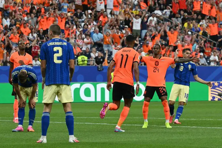 Netherlands Thrash Sweden 5-1, Close In On World Cup Knockouts