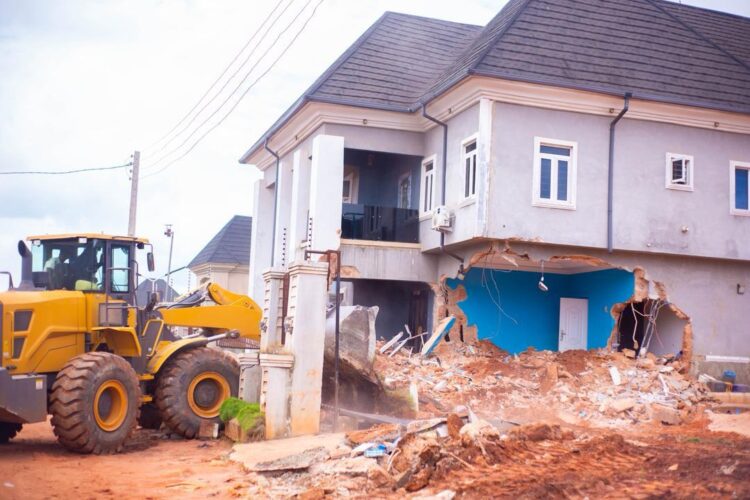 Kidnap Syndicate Kingpin Arrested in Uromi, House Demolished