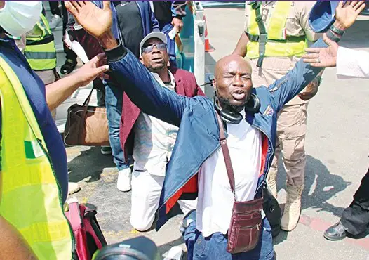 FG, Evacuees Reject South Africa’s Claim That Repatriated Nigerians Were Undocumented