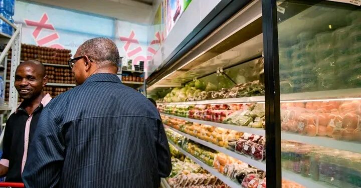 “Peter Obi Draws Public Attention as Photos Show Former Anambra Governor Shopping at H Medix Supermarket”
