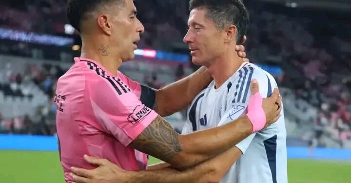 “Inter Miami Edge Chicago Fire 3–2 as Luis Suárez Spoils Robert Lewandowski’s MLS Debut”