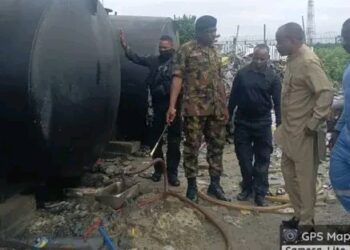 Nigerian Navy Dismantles Illegal Fuel Depot in Rivers, Seizes 13,000 Litres of Suspected Illicit Diesel.
