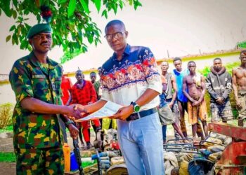 Nigerian Army Arrests 18 Suspected Illegal Miners in Niger, Recovers ₦2.47m and Mining Equipment.