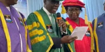 Sanwo Olu Rewards LASU’s Top Graduates With ₦20 Million Each for Academic Excellence.