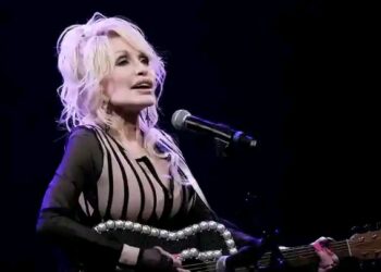 Dolly parton dies for 80: kontri music icon leaves a six-decade legacy for music, feem and philanthropy!