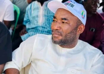 GUNMEN DON KILL DEKINA APC CHAIRMAN FOR KOGI STATE,AND DEM  CARRY ANOTHER PERSON GO FOR BUSH.