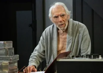 ACTOR WEY DEM DIAGNOSE WITH ALZHEIMER’S GO RETURN STAGE FOR ONE-MAN SHOW AT 85