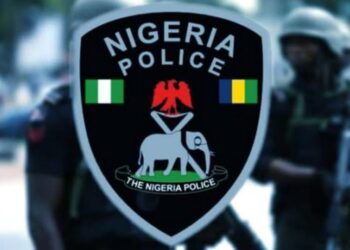 Rivers polis don catch one suspected kidnapper, dem carry gun and motor comot.