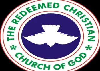 RCCG Don Give $265,854 Make Dem Evacuate 500 Nigerians Wey Dey Suffer for South Africa.