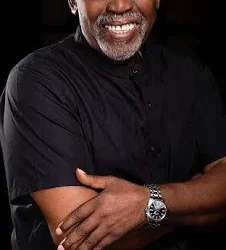Veteran actor Olu Jacobs don kpai for 84 years old.
