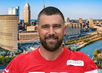 TRAVIS KELCE SPLASH $5.99 MILLION ON LUXURY LAKE ERIE MANSION — SEE THE BIG THINGS WEY DEY INSIDE THE 21,000-SQUARE-FOOT ESTATE'S