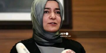 Turkey Seeks Asset Freeze on Ex Minister Fatma Betül Sayan Kaya Amid Expanding Investment Fund Probe.