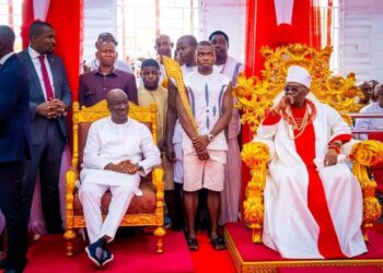 Okpebholo Joins Oba Ewuare II’s 10th Coronation Anniversary Observance.