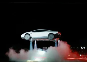 Elon Musk Unveils Flying Tesla Roadster With SpaceX Rocket Technology