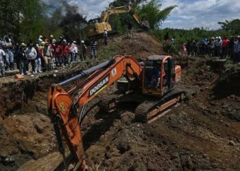 Colombia Gold Mine Collapse Kills 14, Injures Seven as Illegal Mining Crisis Deepens.