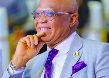 Umo Eno Promises ₦200,000 Annual Bursary for Akwa Ibom Students, ₦250,000 for Law, Medicine and Engineering.