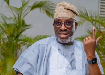 2027: Ogun PDP Chieftain Showunmi Mobilises Non-Indigenes, Hunters for Tinubu’s Re-election